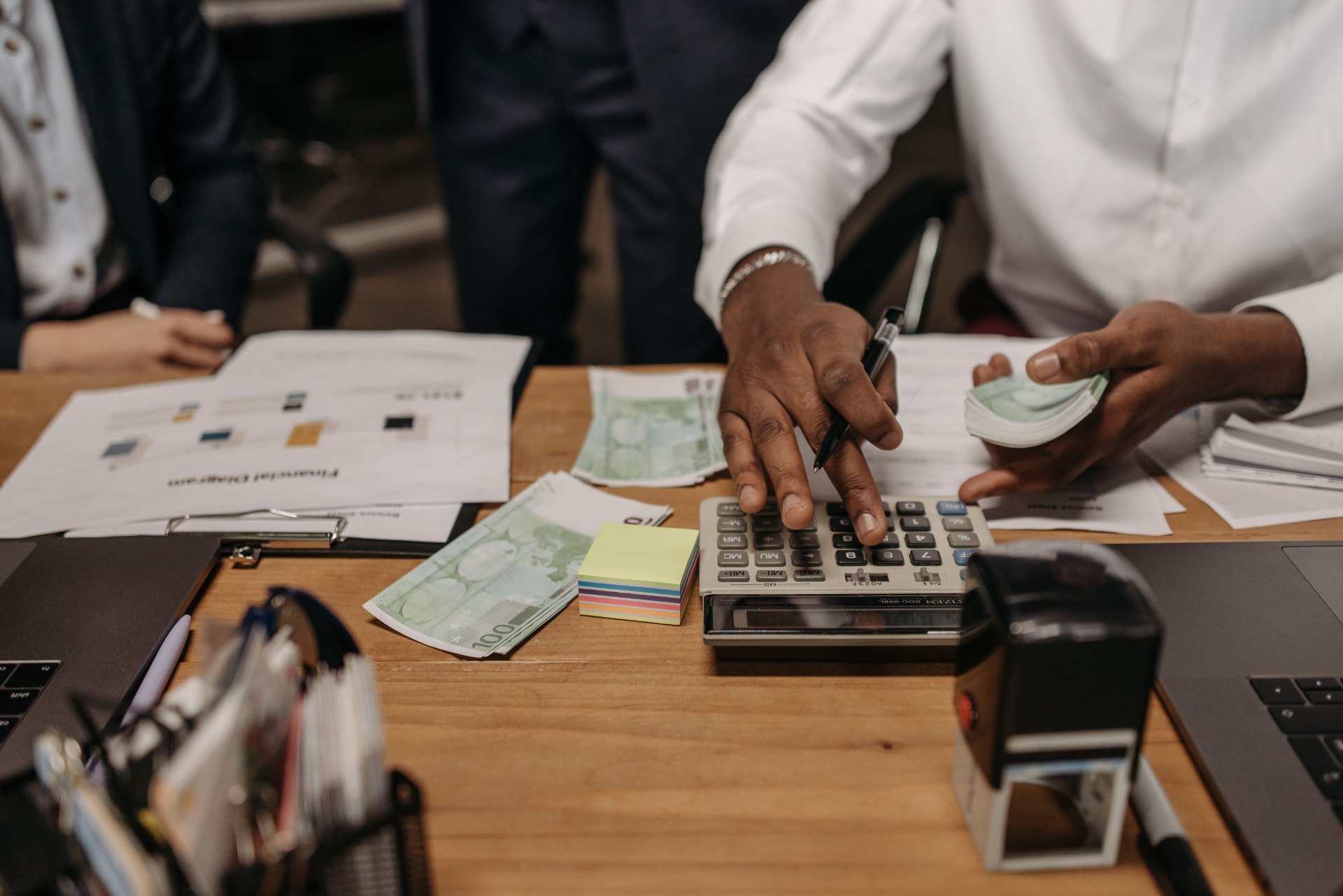 Gestion de factures et de paiements au bureau